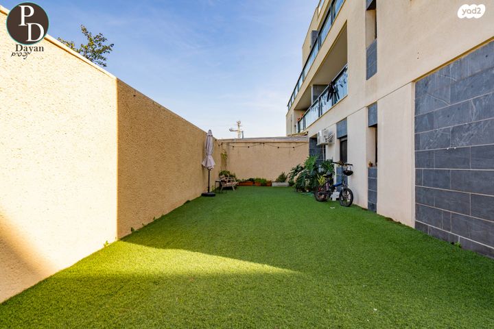 דירת גן, הארבל, פרדסיה, פרדסיה