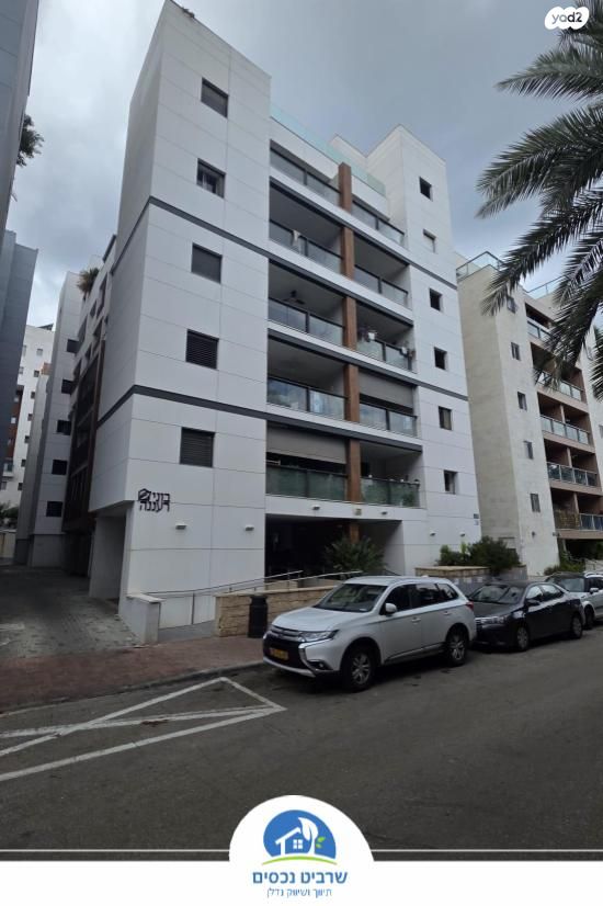 דירה, שברץ, רעננה