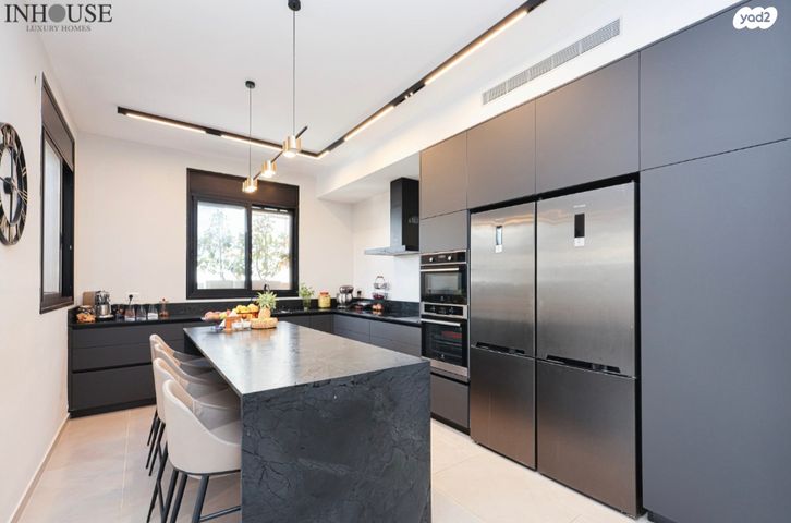 גג/ פנטהאוז