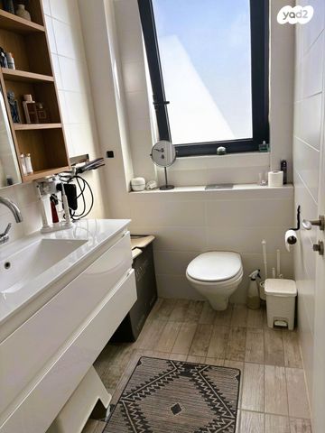 דירה, רעננה