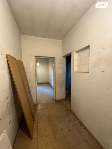 דירה, שכונת בן גוריון, מרכז העיר ג', רמת גן