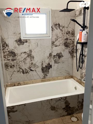 דו משפחתי, אשקלון