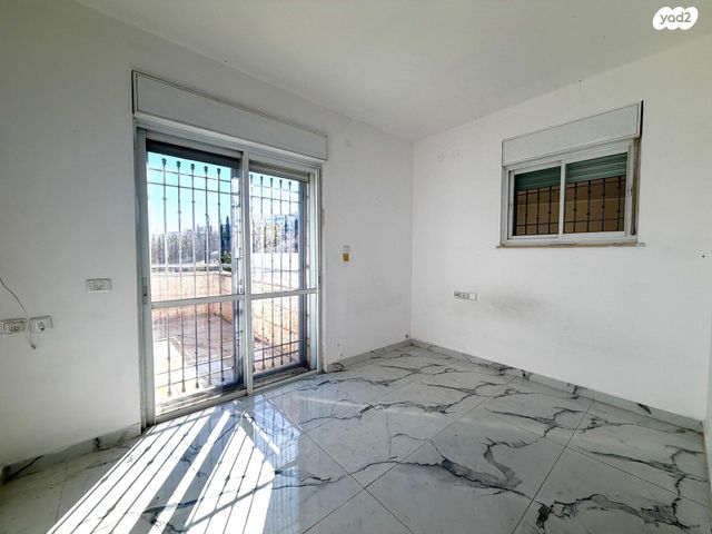 בית פרטי/ קוטג', מוריס בורג'ס מונורי, פסגת זאב, ירושלים