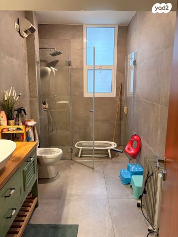 דירה, בועז, שכונת הראשונים, רמת גן