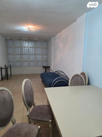 דירה, קדושי קהיר 11, רוטשילד עצמאות, בת ים