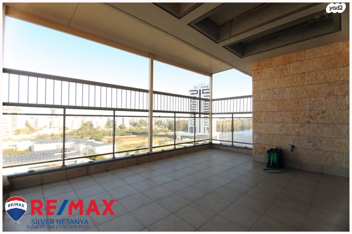 דירה, ד"ר יהודה פרח 12, קרית השרון, נתניה