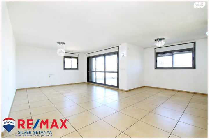 דירה, ד"ר יהודה פרח 12, קרית השרון, נתניה