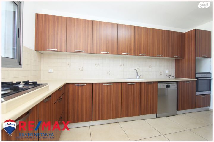 דירה, ד"ר יהודה פרח 12, קרית השרון, נתניה