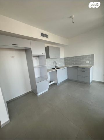 דירה, שדרות ח"ן, הרצליה