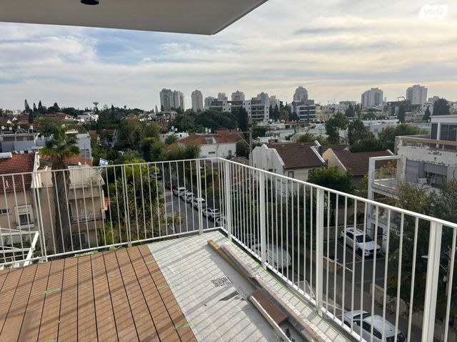 דירה, בן יהודה 30, הרצליה הצעירה, הרצליה