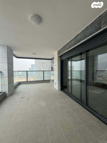 דירה, פארק העסקים האלף, ראשון לציון