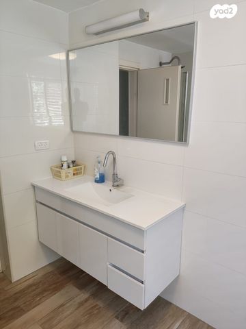 דירה, שיינקין 23, גבעתיים