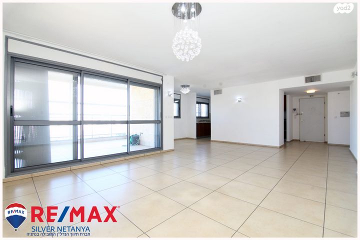 דירה, ד"ר יהודה פרח 12, קרית השרון, נתניה