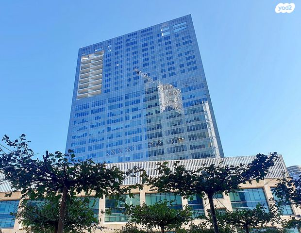 דירה, דרך מנחם בגין 160, מונטיפיורי, הרכבת, תל אביב יפו