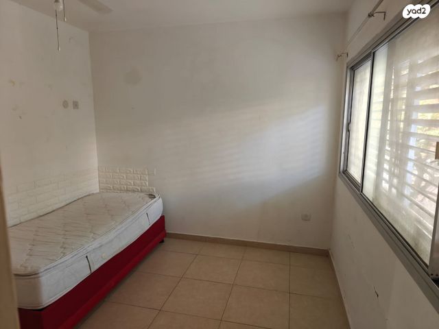 דירה, רחבת הרב עוזיאל 10, שכונה י"א, באר שבע