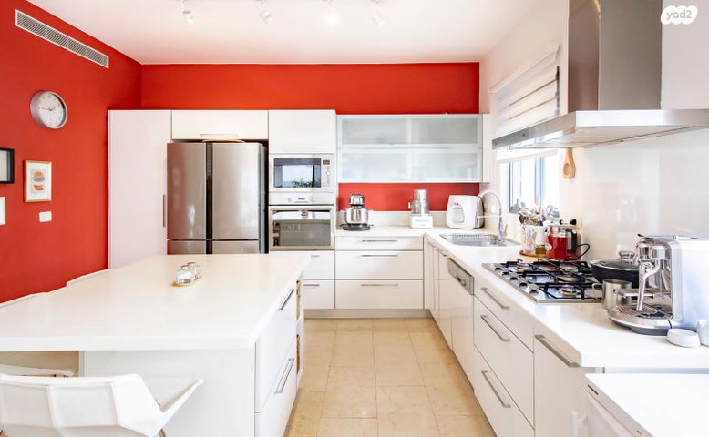 דופלקס, מתחם גרינברג, הוד השרון