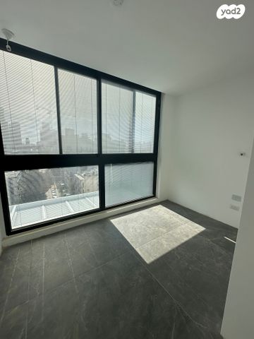 גג/ פנטהאוז, הצפון החדש - כיכר המדינה, תל אביב יפו