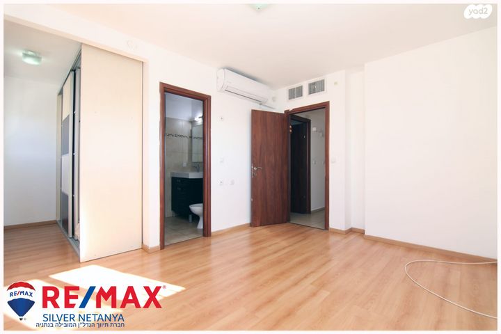 דירה, ד"ר יהודה פרח 12, קרית השרון, נתניה