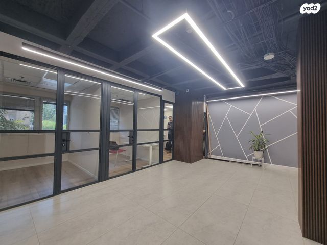 גני שרונה, קרית הממשלה