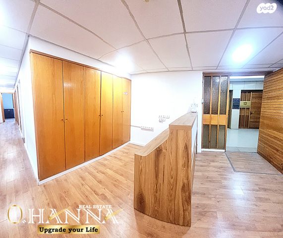 משרדים, דרך העצמאות, שער פלמר, תחנת רכבת השמונה, חיפה