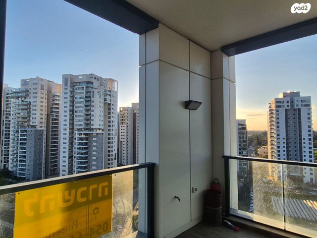 קליניקות, סוקולוב, מתחם 1200, הוד השרון