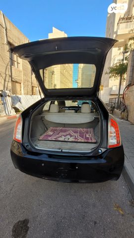 טויוטה פריוס