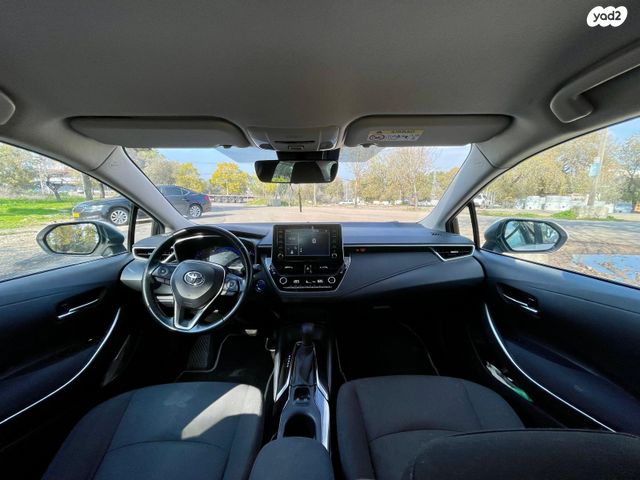 טויוטה קורולה