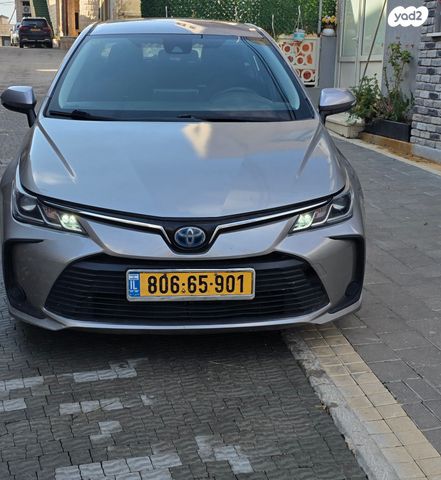 מודעת רכב טויוטה קורולה