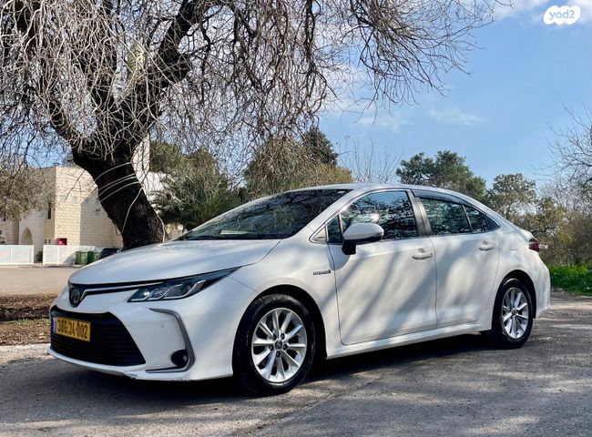 מודעת רכב טויוטה קורולה