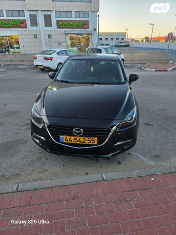 מאזדה 3