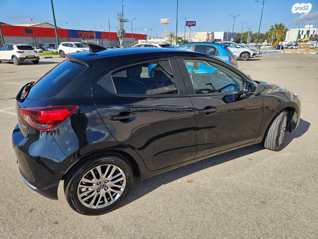 מודעת רכב מאזדה 2