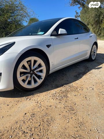 טסלה מודל 3