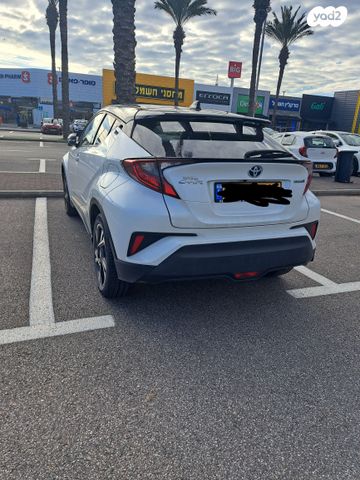 טויוטה C-HR