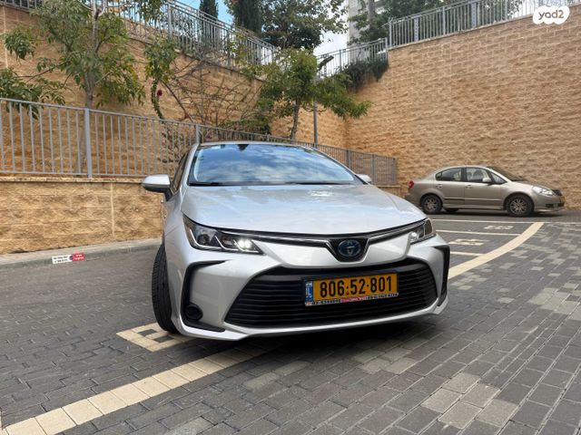 מודעת רכב טויוטה קורולה