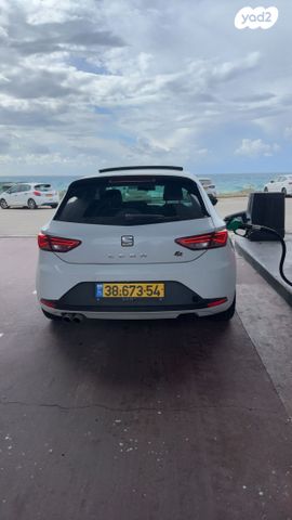 מודעת רכב סיאט לאון