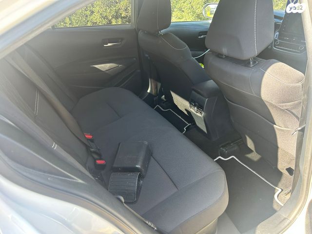 מודעת רכב טויוטה קורולה