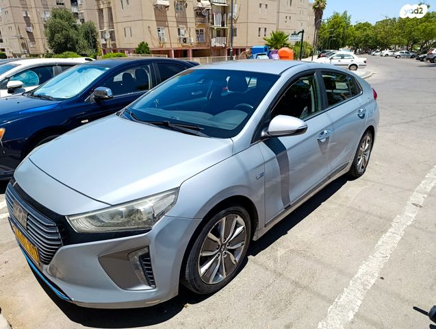 מודעת רכב יונדאי איוניק