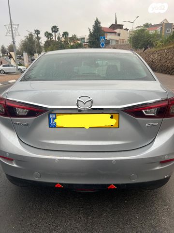 מודעת רכב מאזדה 3