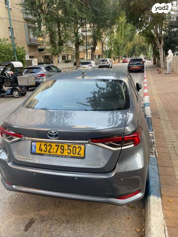 טויוטה קורולה