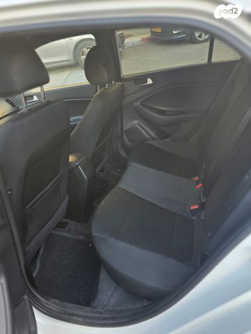 מודעת רכב יונדאי i20