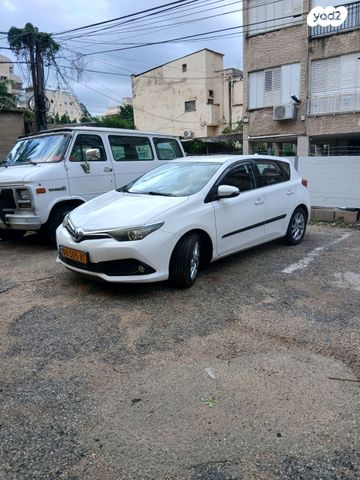 מודעת רכב טויוטה אוריס