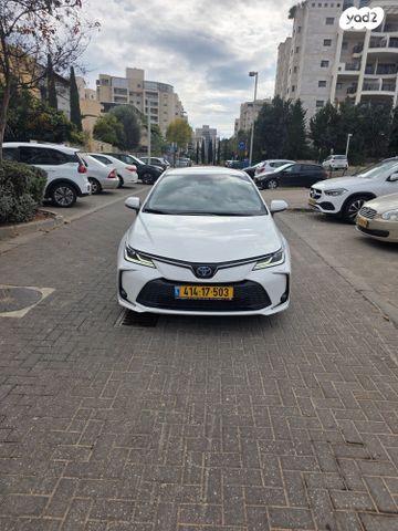 טויוטה קורולה