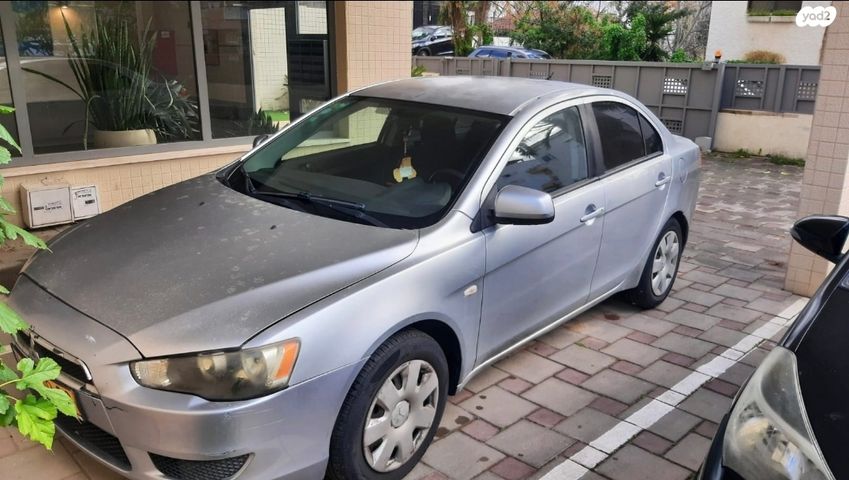 מודעת רכב מיצובישי לנסר