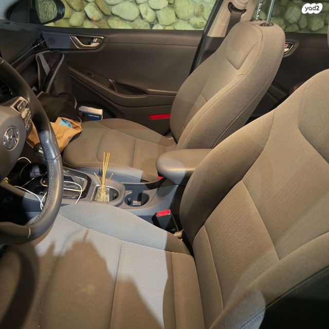 מודעת רכב יונדאי איוניק