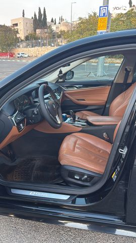 מודעת רכב ב מ וו סדרה 5