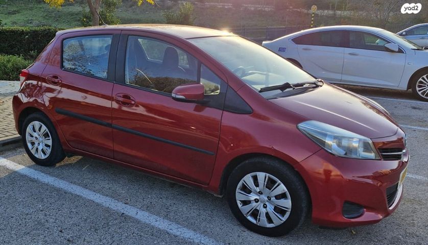 טויוטה יאריס