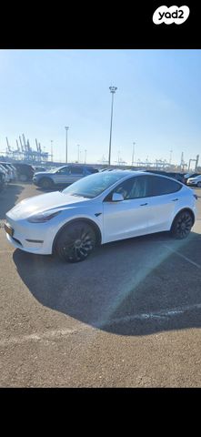 מודעת רכב טסלה מודל Y