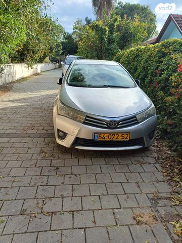 מודעת רכב טויוטה קורולה