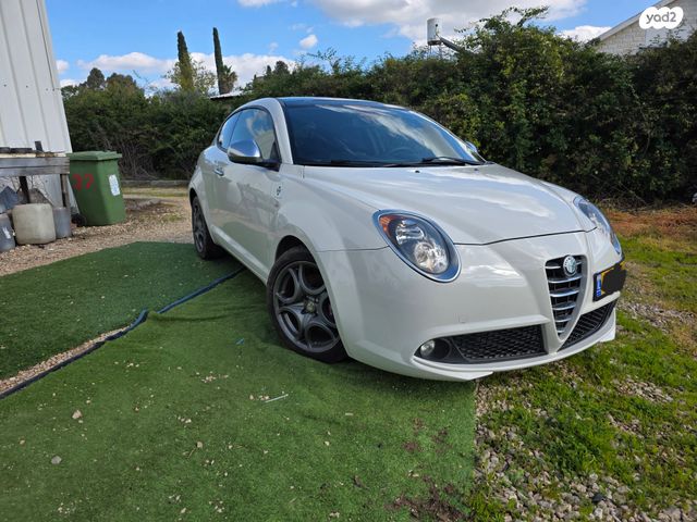 מודעת רכב אלפא רומיאו מיטו