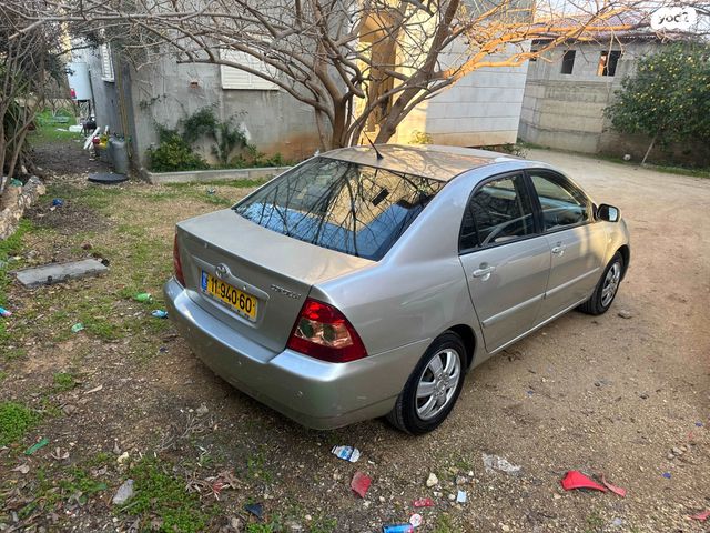 טויוטה קורולה